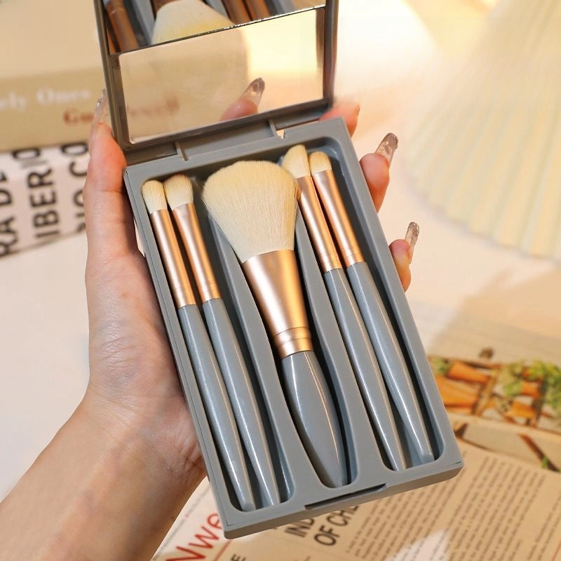 Travel - Deluxe Makeup Brushes